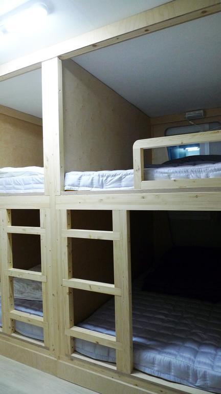 Nhà khách Ng House *
